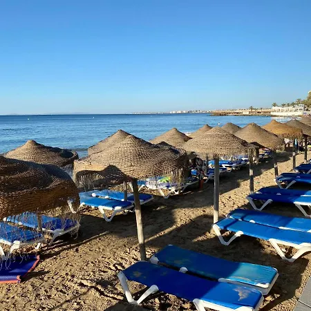Beachfront Bliss - Beautiful Sea View With Pool Апартаменты *
