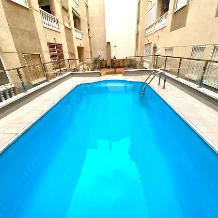 Beachfront Bliss - Beautiful Sea View With Pool *